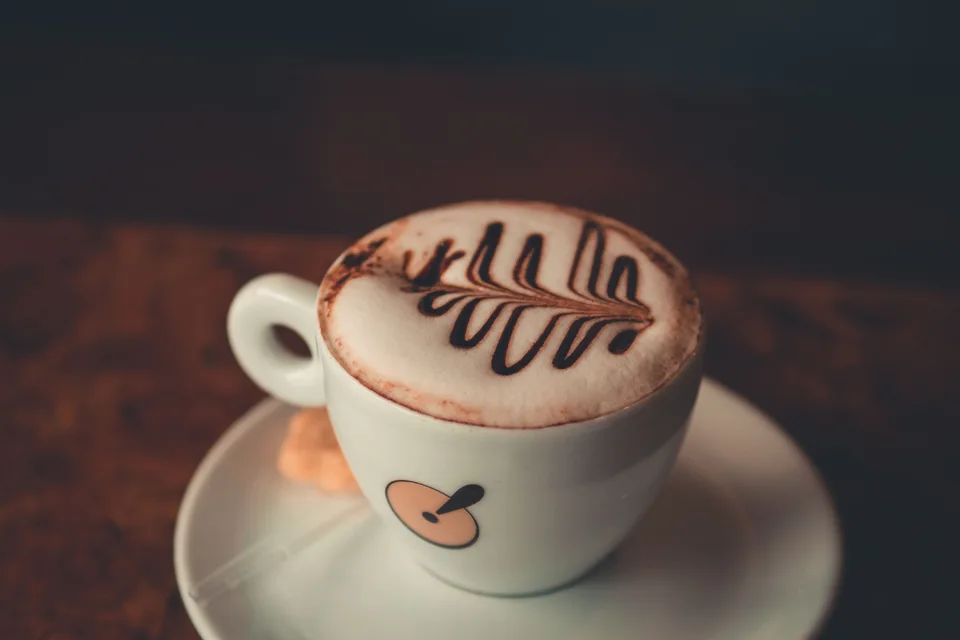 BookNoFees: Ukázková fotografie: Cappuccino s čokoládovým vzorem