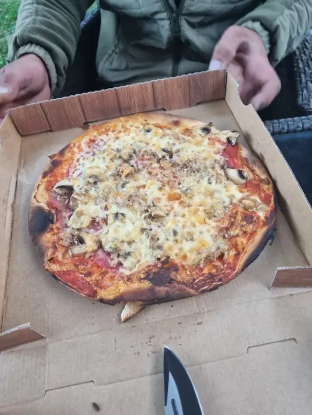 BookNoFees: Restaurace – Pizzeria Rialto – Wenden – Pizzerie Rialto, foto 2