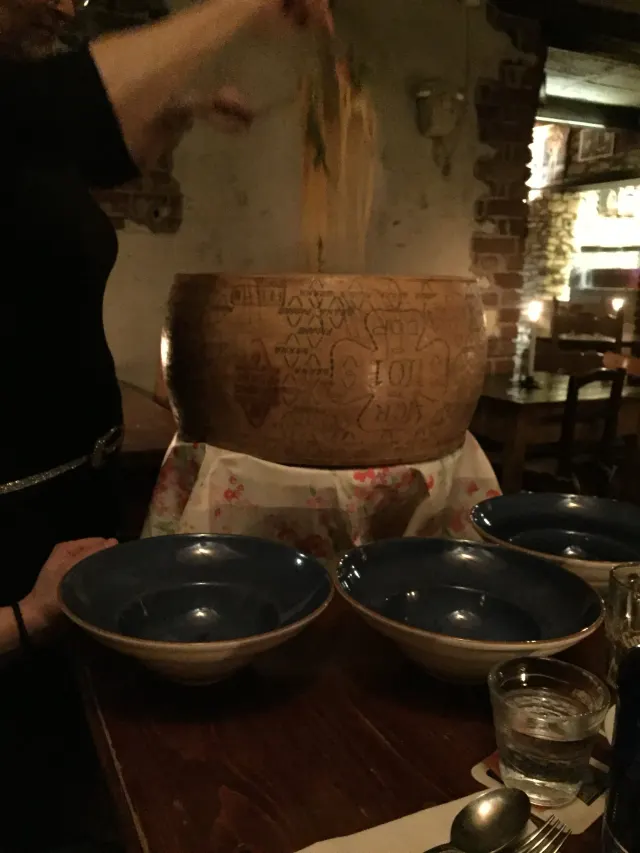 BookNoFees: Restaurace – Pizzeria-Enoteca Altes Spritzenhaus – Ense – Pizzerie a vinotéka Altes Spritzenhaus, foto 2