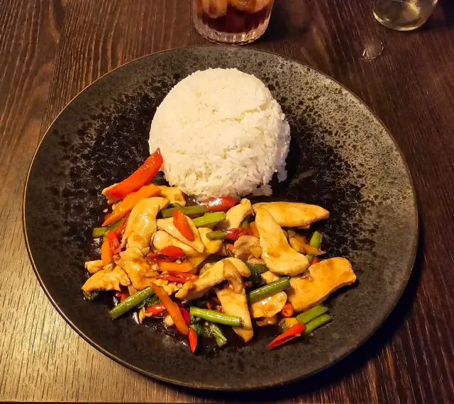 BookNoFees: Kavárna – Thai Mai - Bangkok Street Food – Bratislava – Thai Mai – pouliční jídlo v Bangkoku, foto 2