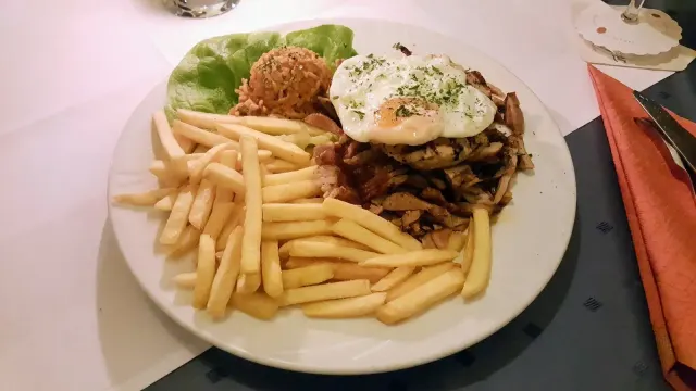 BookNoFees: Restaurace – Restaurant Peleponess – Menden – Restaurace Peleponess, foto 2