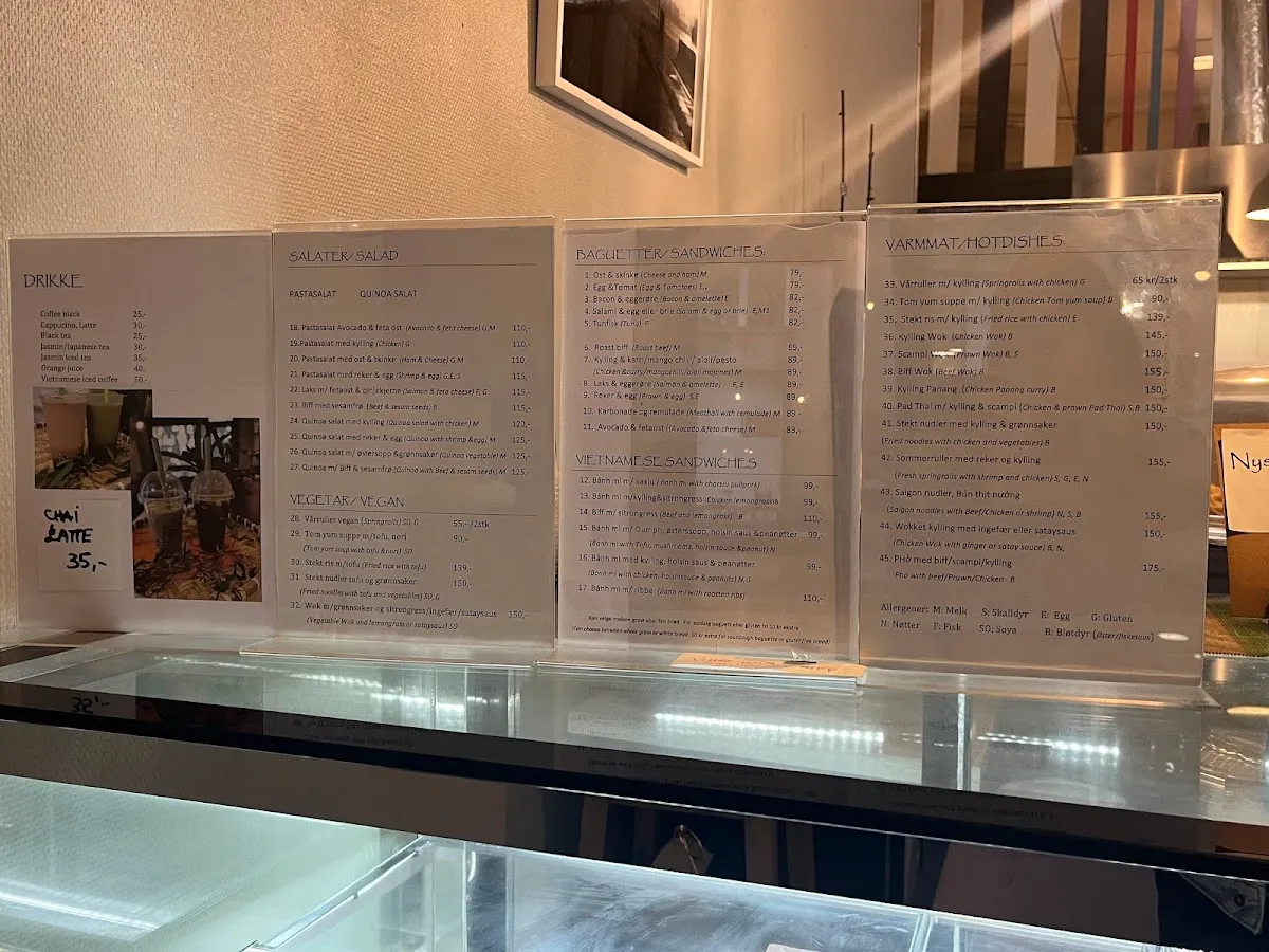 BookNoFees: Restaurace – Camên – Oslo – Windows, foto 1