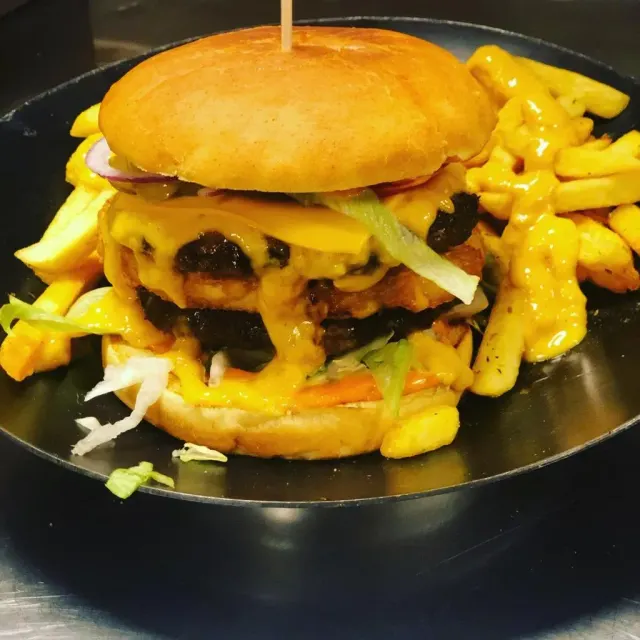 BookNoFees: Restaurace – BABAs Burger & Grillhaus – Meschede – BABAs Burger & Grillhaus, foto 2