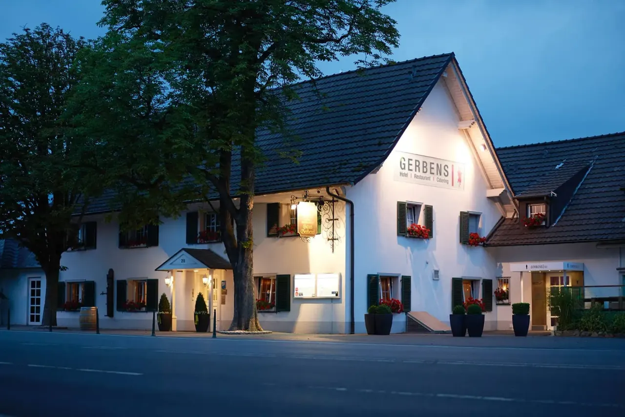 BookNoFees: Restaurace – Haus Gerbens – Wickede – Dům Gerbensových, foto 1