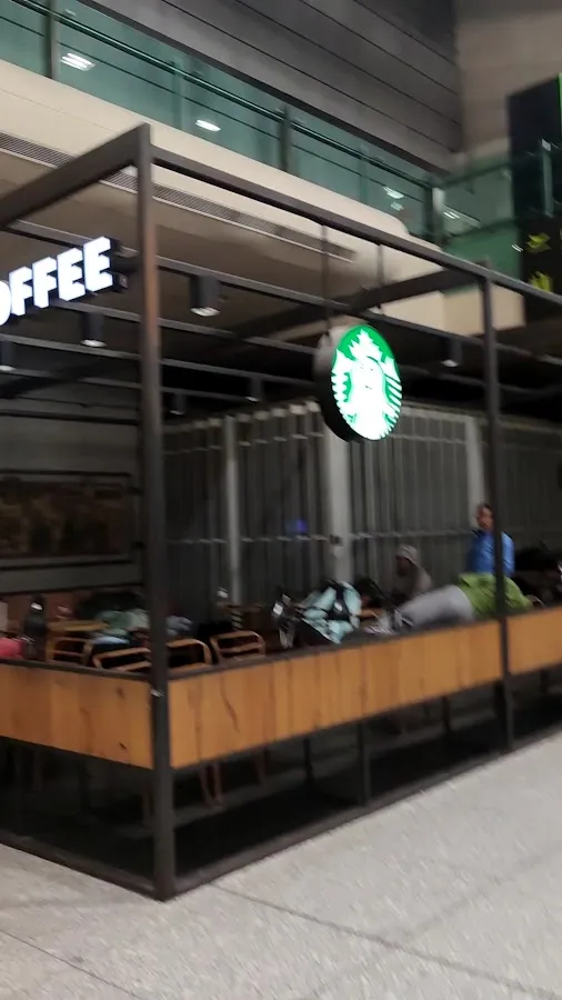 BookNoFees: Restaurace – Starbucks – Lisbon – Starbucks, foto 3