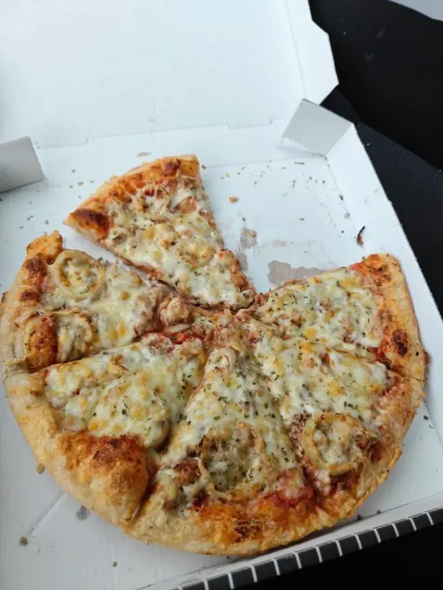 BookNoFees: Restaurace – Der Pizzabäcker Pizzeria – Hamm – Pekař pizzy v pizzerii, foto 3