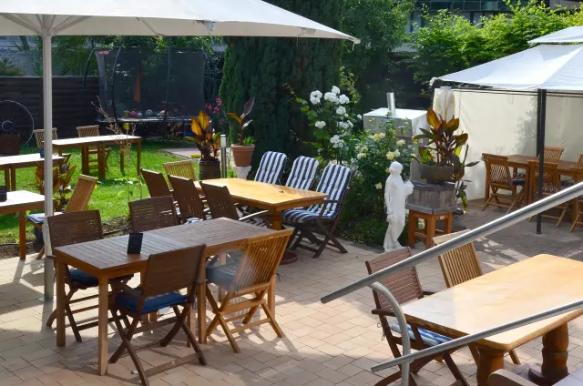 BookNoFees: Restaurace – Restaurant Athen – Menden – Restaurace Athen, foto 2