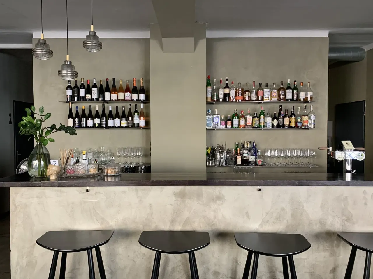 BookNoFees: Kavárna – BOHO cafe & store – Prague – BOHO kavárna a obchod, foto 1
