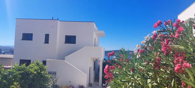 BookNoFees: Klidné rodinné ubytování s výhledem na moře – Kaštel Sućurac, Split