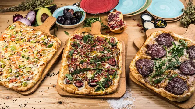 BookNoFees: Restaurace – Kilómetros de Pizza – Madrid – Kilometry pizzy, foto 2