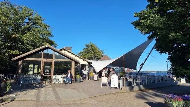 BookNoFees: Kavárna – Cafe Ursula – Helsinki – Kavárna Ursula, foto 2