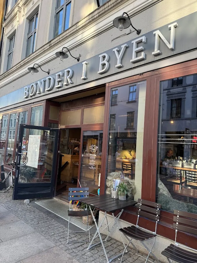 BookNoFees: Restaurace – Bønder i byen – Oslo – Farmáři ve městě, foto 1