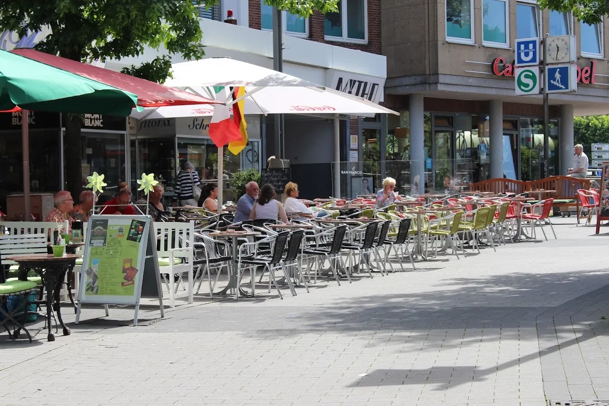 BookNoFees: Zmrzlina – San Marco Eiscafé – Bochum – San Marco Eiscafé, foto 1