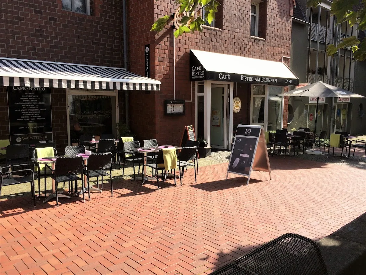 BookNoFees: Restaurace – Café & Bistro Am Brunnen – Fröndenberg – Kavárna a bistro Am Brunnen, foto 1