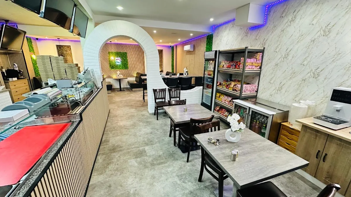 BookNoFees: Restaurace – Kulturküche am Untertor – Plettenberg – Kulturní kuchyně u Untertoru, foto 1