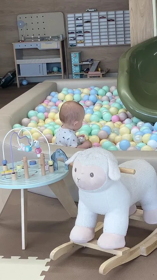 BookNoFees: Kavárna – Bunny Kids Cafe – Bratislava – Bunny Kids Café, foto 3
