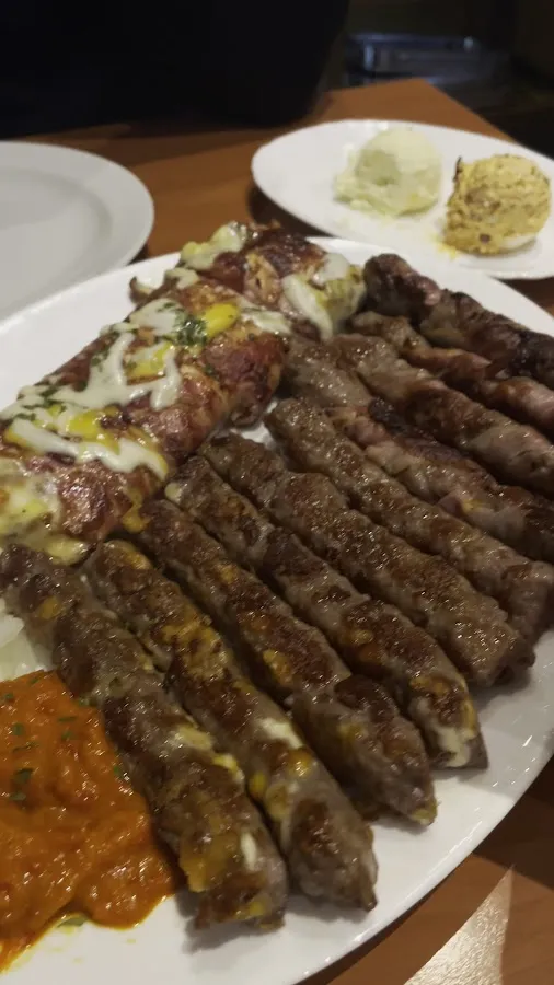 BookNoFees: Restaurace – Leskovački dvor – Ljubljana – Leskovački dvor, foto 3