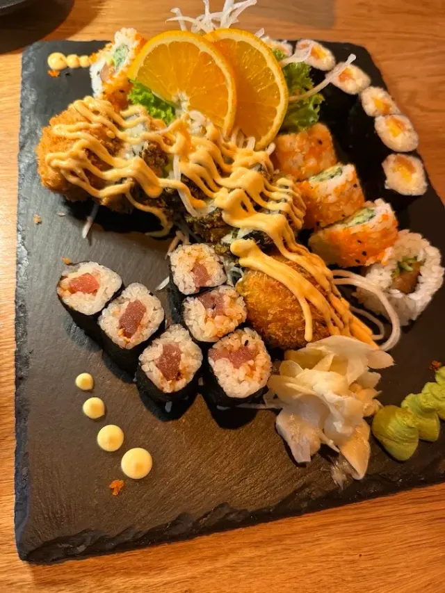 BookNoFees: Restaurace – Dony's Sushi Bar – Holzwickede – Donyho sushi bar, foto 2
