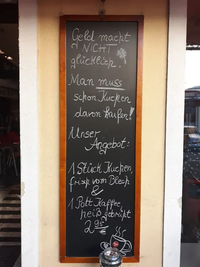 BookNoFees: Restaurace – KLAPP1910 Bäckerei am Marktplatz – Wickede – KLAPP1910 Pekařství na náměstí, foto 2