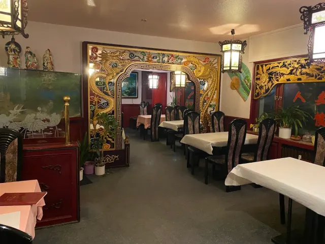 BookNoFees: China-Restaurant Ging-Seng, Marsberg