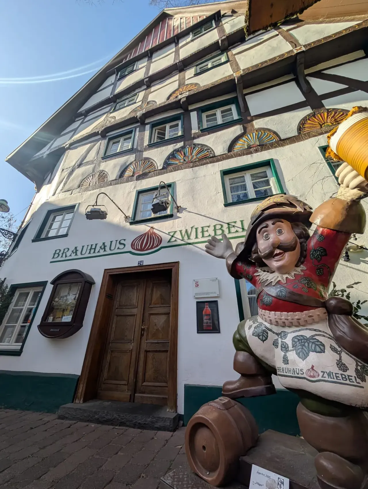 BookNoFees: Restaurace – Brauhaus Zwiebel – Soest – Pivovar Zwiebel, foto 1