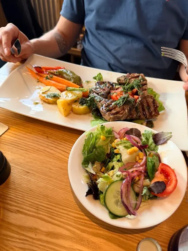 BookNoFees: Restaurace – Ristorante da Filippo – Olsberg – Restaurace Da Filippo, foto 2