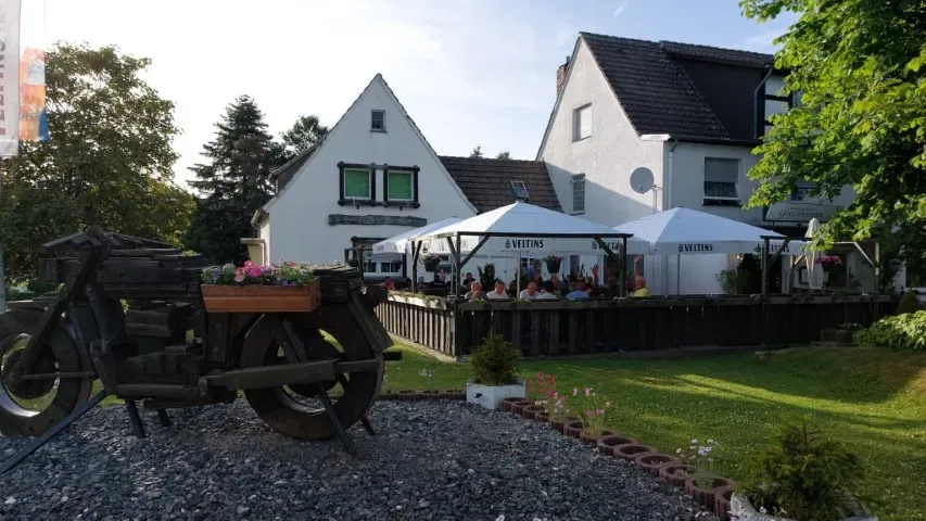 BookNoFees: Restaurace – Landgasthof Grevenstein – Meschede-Grevenstein – Venkovský hostinec Grevenstein, foto 1