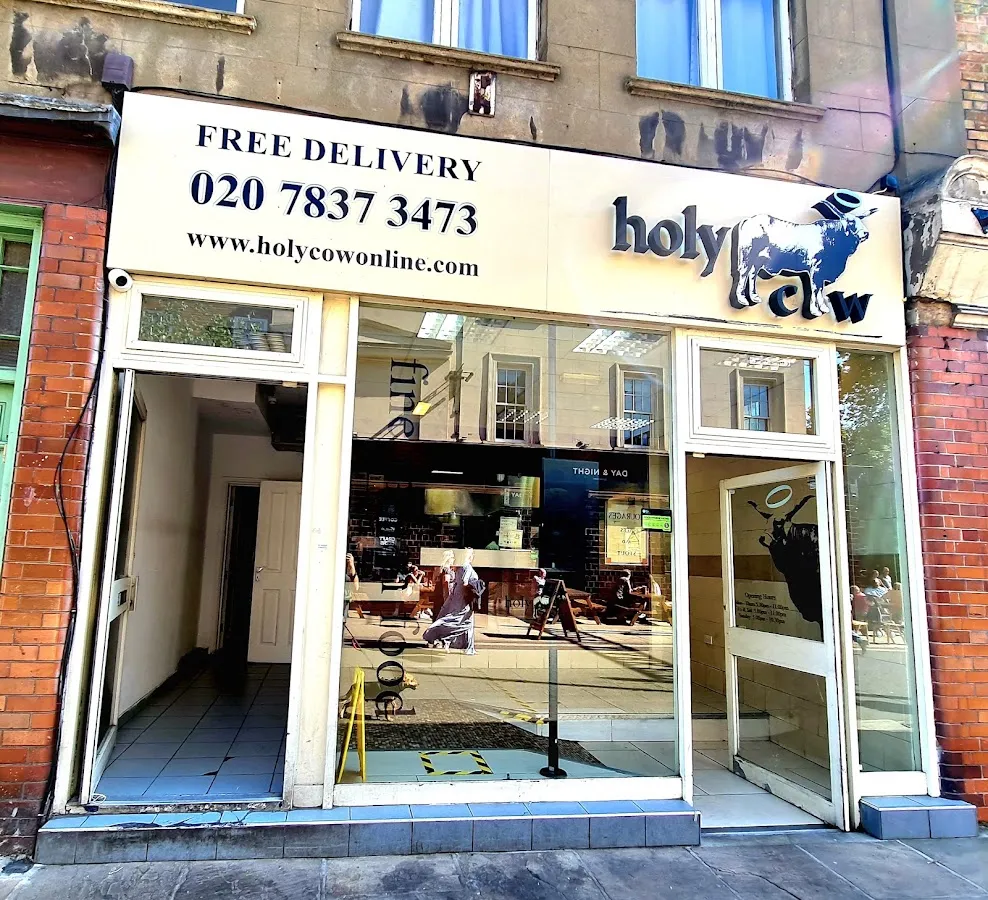 BookNoFees: Občerstvení – Holy Cow – London – No páni!, foto 1