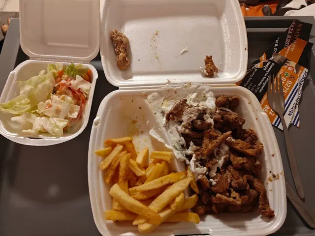 BookNoFees: Restaurace – Restaurant zum Nachtwächter / ZAZA Bistro – Erndtebrück – Restaurace „Zum Nachtwächter“ / ZAZA Bistro, foto 3
