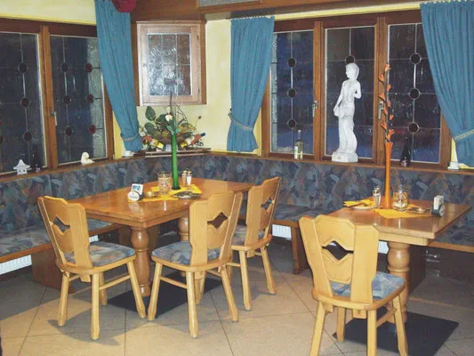 BookNoFees: Restaurace – Restaurant zum Nachtwächter / ZAZA Bistro – Erndtebrück – Restaurace „Zum Nachtwächter“ / ZAZA Bistro, foto 1