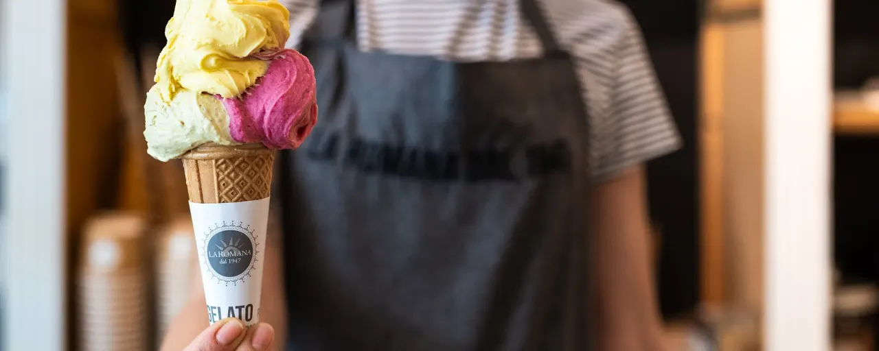 BookNoFees: Zmrzlina – Gelateria La Romana – Bucharest – Zmrzlinárna La Romana, foto 1