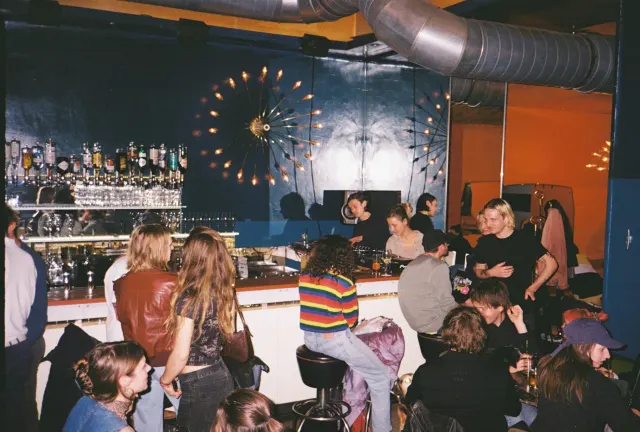 BookNoFees: Kavárna – Café Europa Lager – Vienna – Café Europa Lager, foto 2