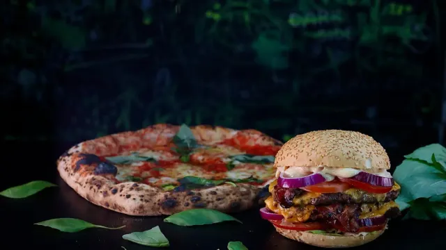 BookNoFees: Občerstvení – Burgery nocą – Warsaw – Burgery v noci, foto 3