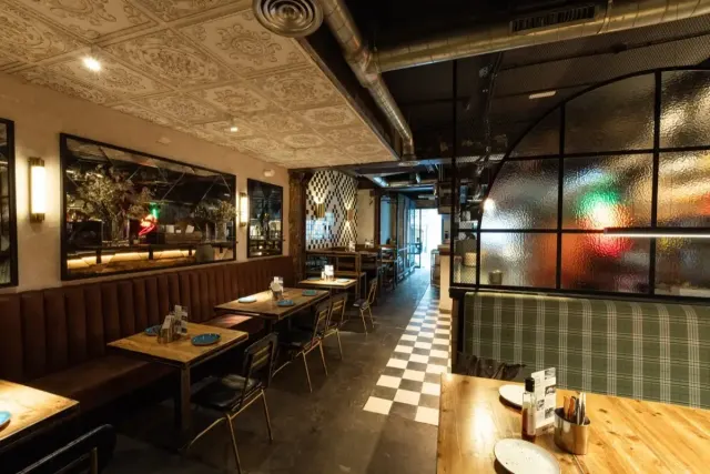 BookNoFees: Restaurace – Grosso Napoletano – Madrid – Velký neapolský, foto 3