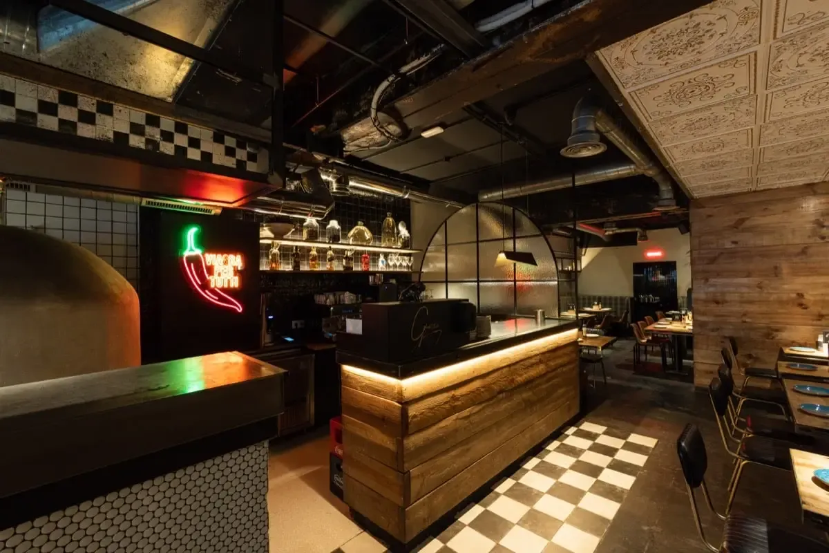 BookNoFees: Restaurace – Grosso Napoletano – Madrid – Velký neapolský, foto 1