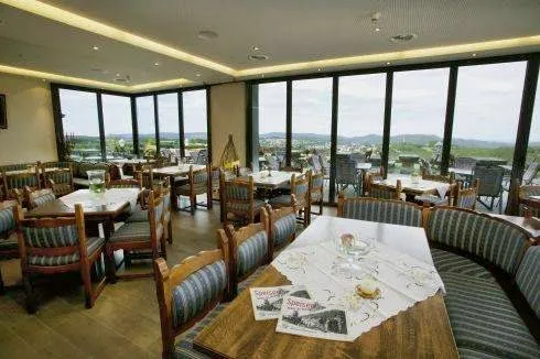 BookNoFees: Restaurace – Bobhaus – Winterberg – Bobhaus, foto 1