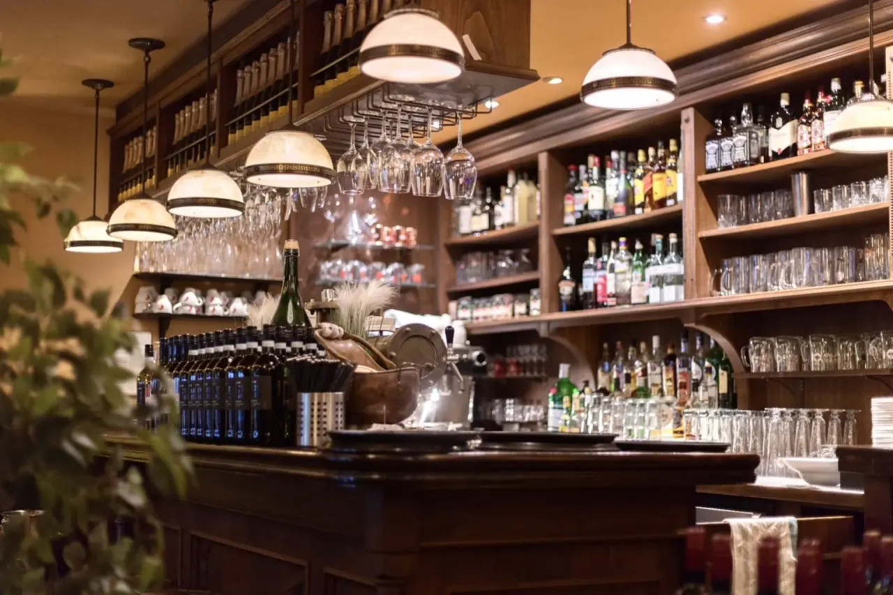 BookNoFees: Restaurace – Faustus – Berlin – Příznivý, foto 1