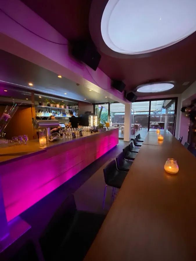BookNoFees: Restaurace – Kavarna Sputnik – Ljubljana – Kavárna Sputnik, foto 1