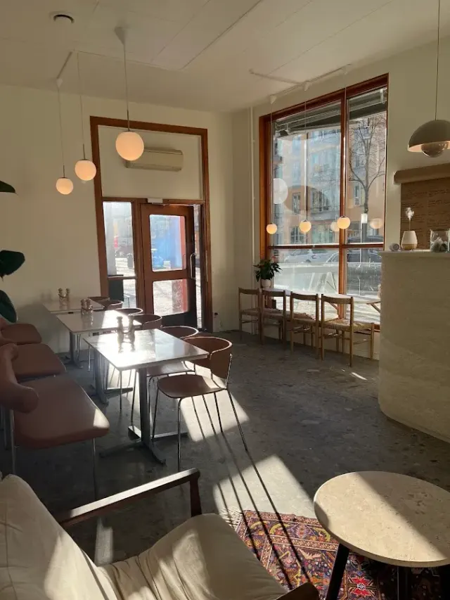 BookNoFees: Kavárna – Ari's Corner – Stockholm – Ariho kout, foto 2