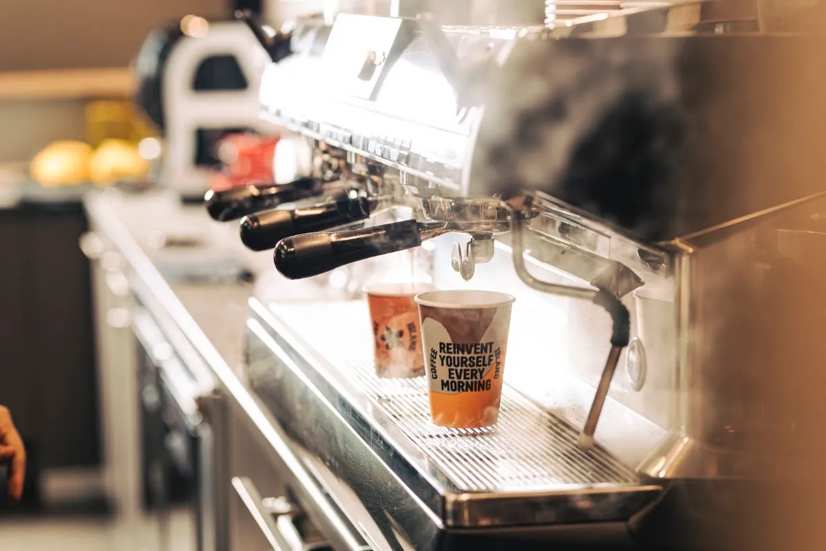 BookNoFees: Kavárna – Coffee Island – Athens – Kávový ostrov, foto 1