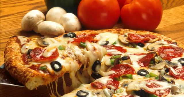 BookNoFees: Občerstvení – Pizza Vitto – Madrid – Pizza Vitto, foto 2