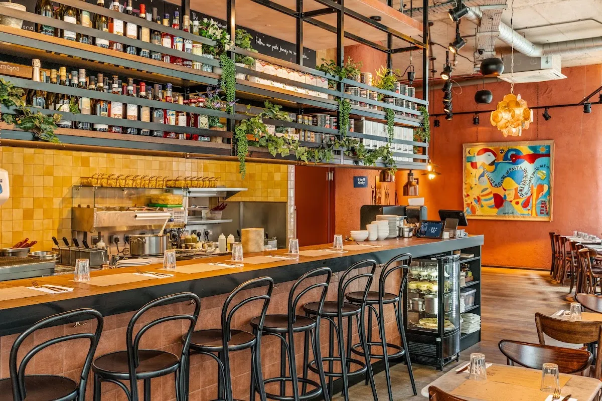 BookNoFees: Restaurace – Emilia's – London – Emiliina, foto 1