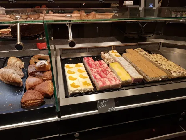 BookNoFees: Pekárna – Bäckerei und Café Schulte – Warstein – Pekárna a kavárna Schulte, foto 3