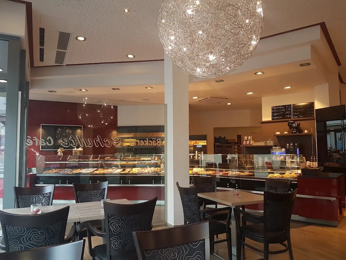 BookNoFees: Pekárna – Bäckerei und Café Schulte – Warstein – Pekárna a kavárna Schulte, foto 1