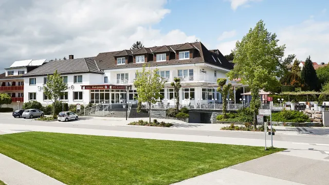 BookNoFees: Restaurace – Hotel Haus Griese – Möhnesee-Körbecke – Hotel Haus Griese, foto 2