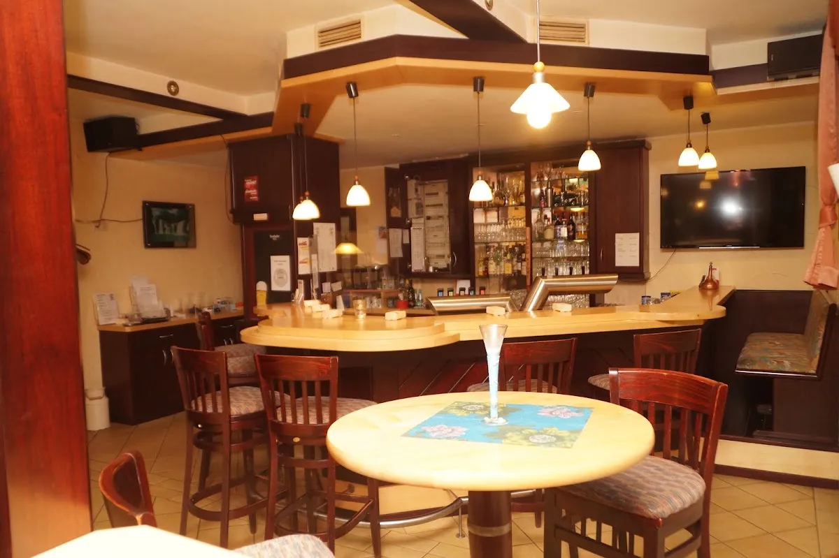 BookNoFees: Restaurace – SchwarzBrenner – Marsberg – SchwarzBrenner, foto 1