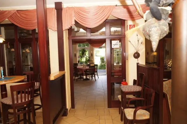 BookNoFees: Restaurace – SchwarzBrenner – Marsberg – SchwarzBrenner, foto 3