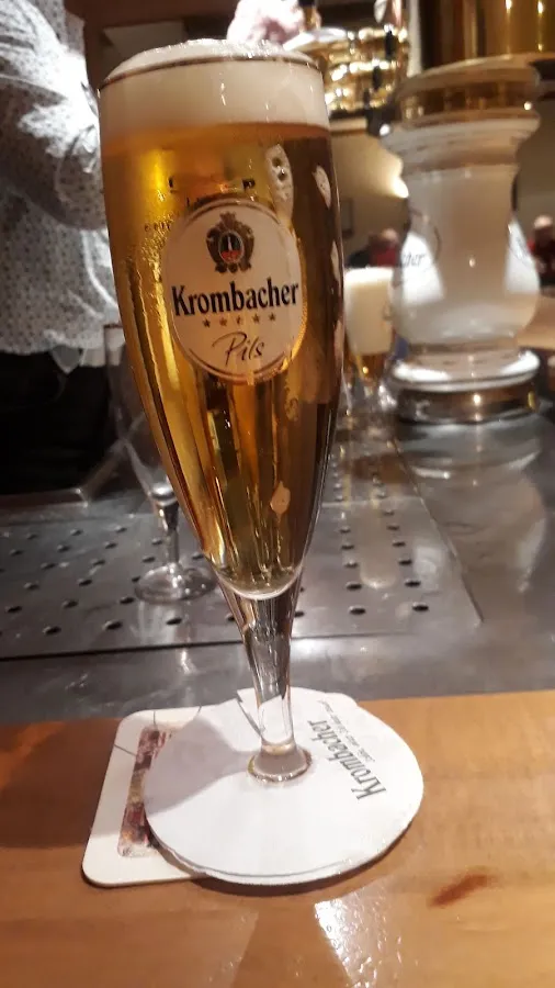 BookNoFees: Restaurace – Born – Lennestadt – Narozen, foto 3