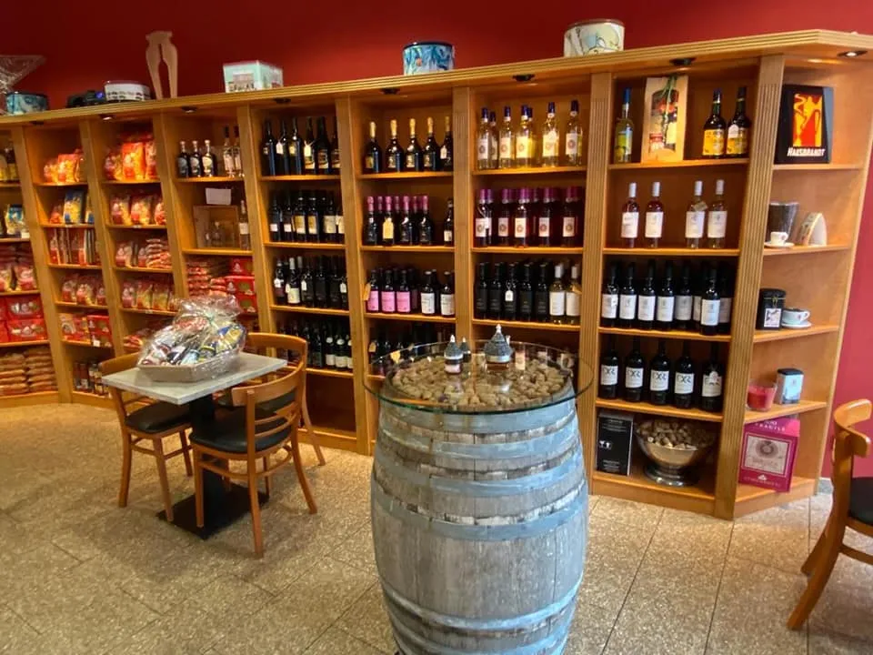 BookNoFees: Restaurace – Elena ital. Spezialitäten – Meinerzhagen – Elena – italské speciality, foto 1