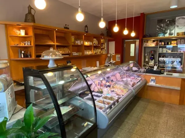 BookNoFees: Restaurace – Elena ital. Spezialitäten – Meinerzhagen – Elena – italské speciality, foto 2